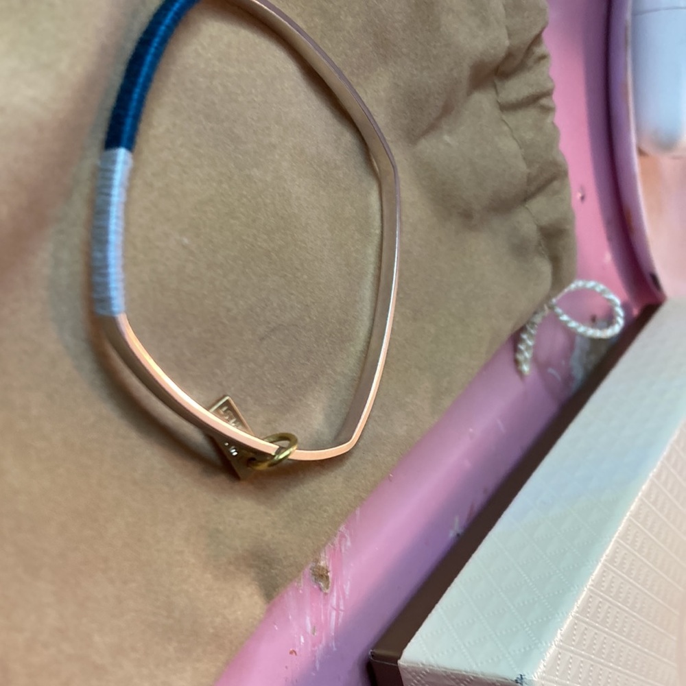 I just got this bracelet but it’s too small for my hand so decide to sell it - Picture 2 of 3